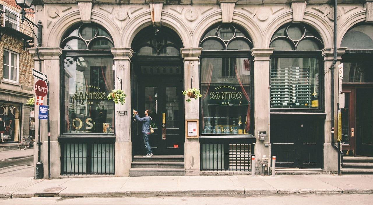 Restaurantfassade als Beispielbild für Gastronomie-Website